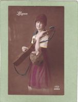 Kitsch Frau  mit Musikinstrument Mignon 1926