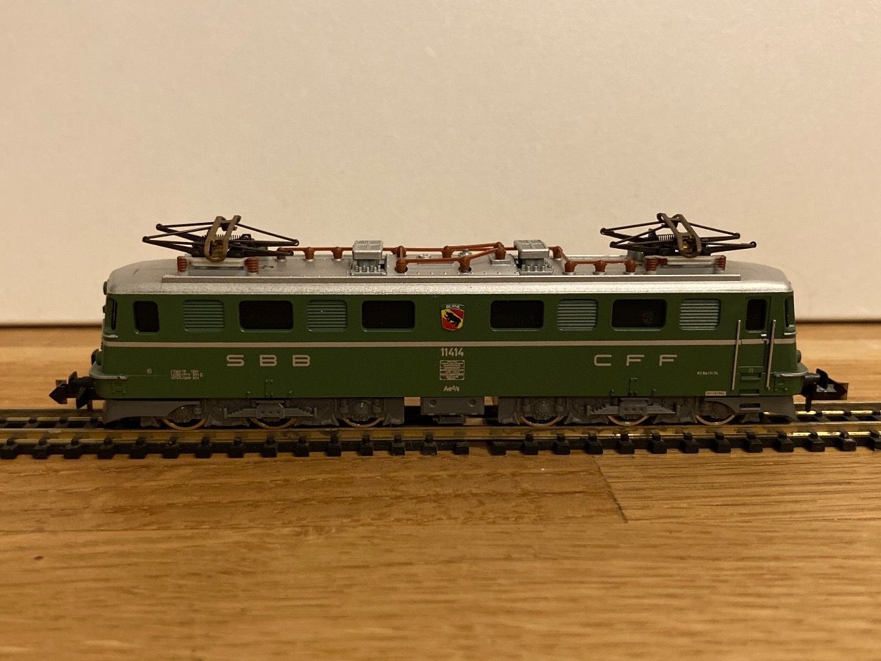 Trix Modellini di ferrovie: Minitrix SBB Ae 6/6 11414 Bern – Nuovo (secondo la descrizione) da Schlierbach venduto da Look8