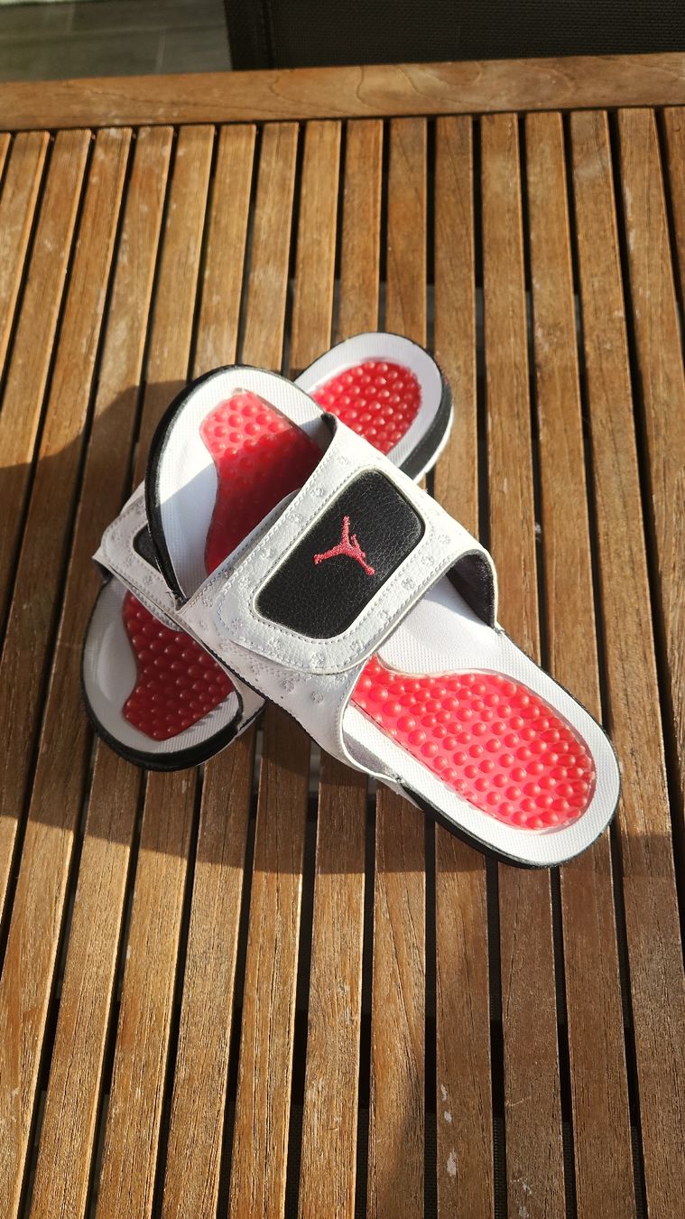 Jordan Scarpe da uomo: Jordan Retro 13 Hydro Neu Gr. 41 – Nuovo (secondo la descrizione) da Unterentfelden venduto da Master-Watch 1
