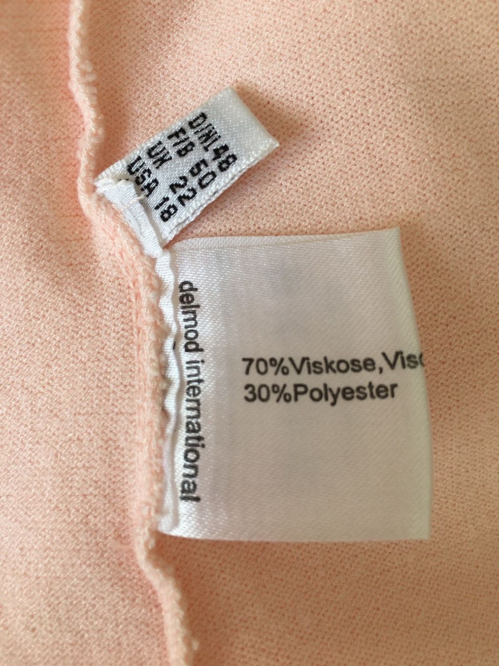 Maglioni & Felpe: Wunderschöner moderner edler zartrosa Kurzarmpullover – Usato da Bern venduto da Smile-2707 3