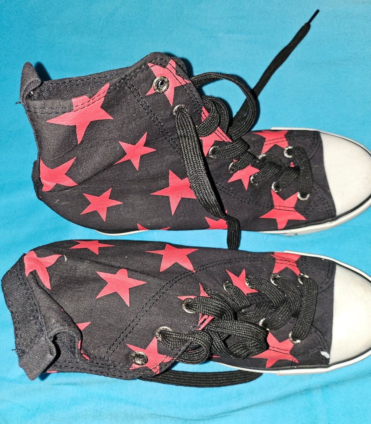 Scarpe da donna: Sneaker mit Sternen – Usato da Thun venduto da Shame 1