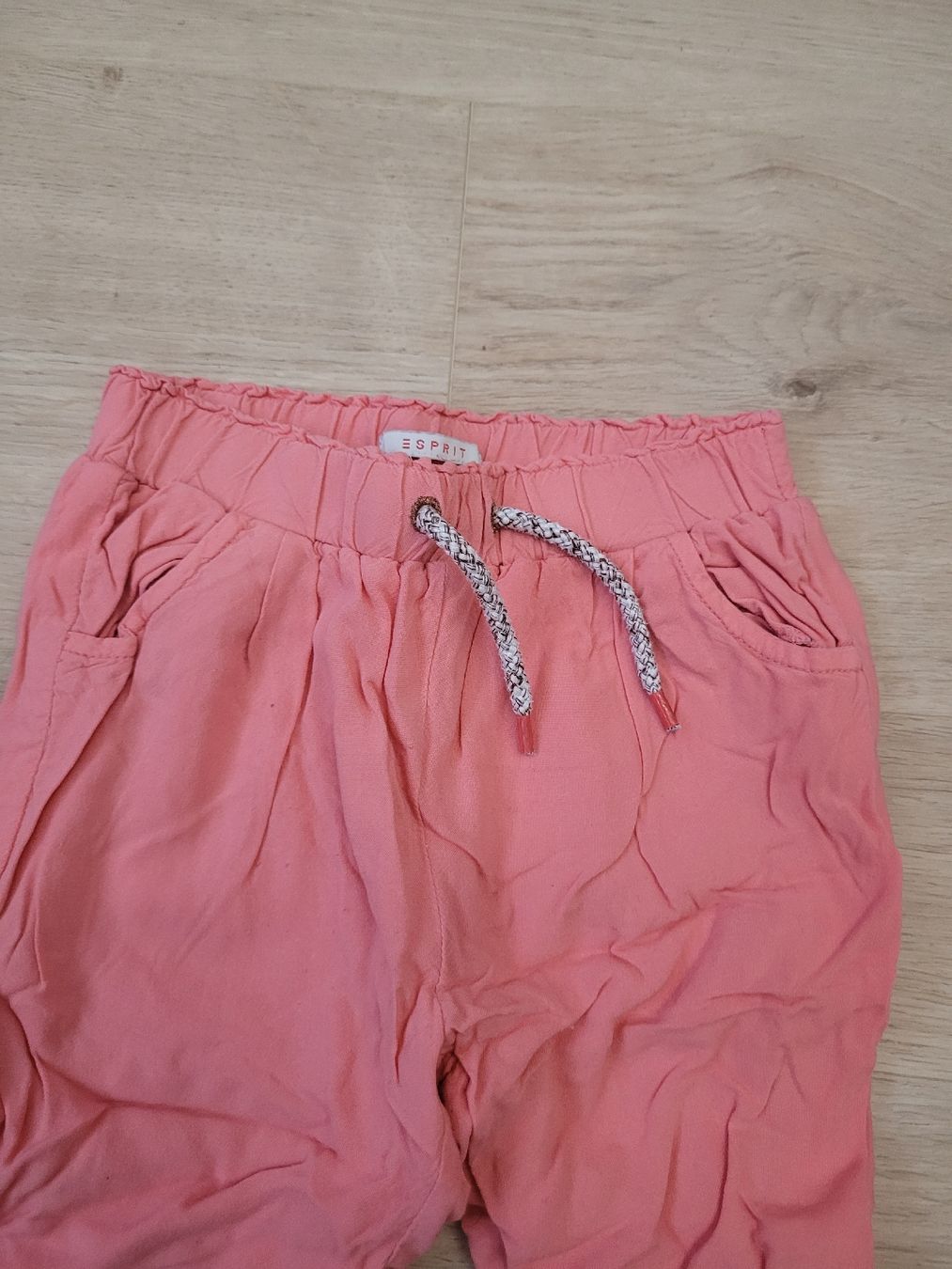 Esprit Pantaloni: Sommerhose esprit Gr. 92 – Usato da Lupsingen venduto da sta_wgg5 2