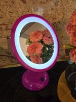 Kosmetikspiegel mit LED Beleuchtung pink neuwertig
