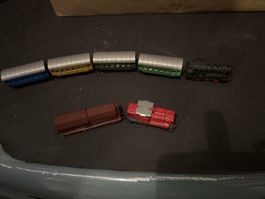 SIKU Lokomotive mit Wagen