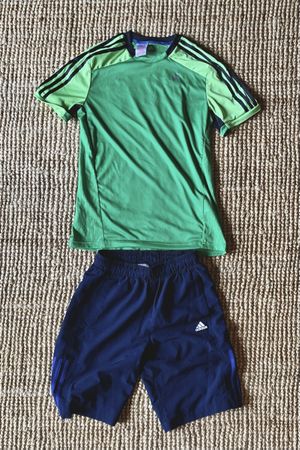 ADIDAS – Sporthose & Shirt, Kindergrösse 164, Grün & Blau