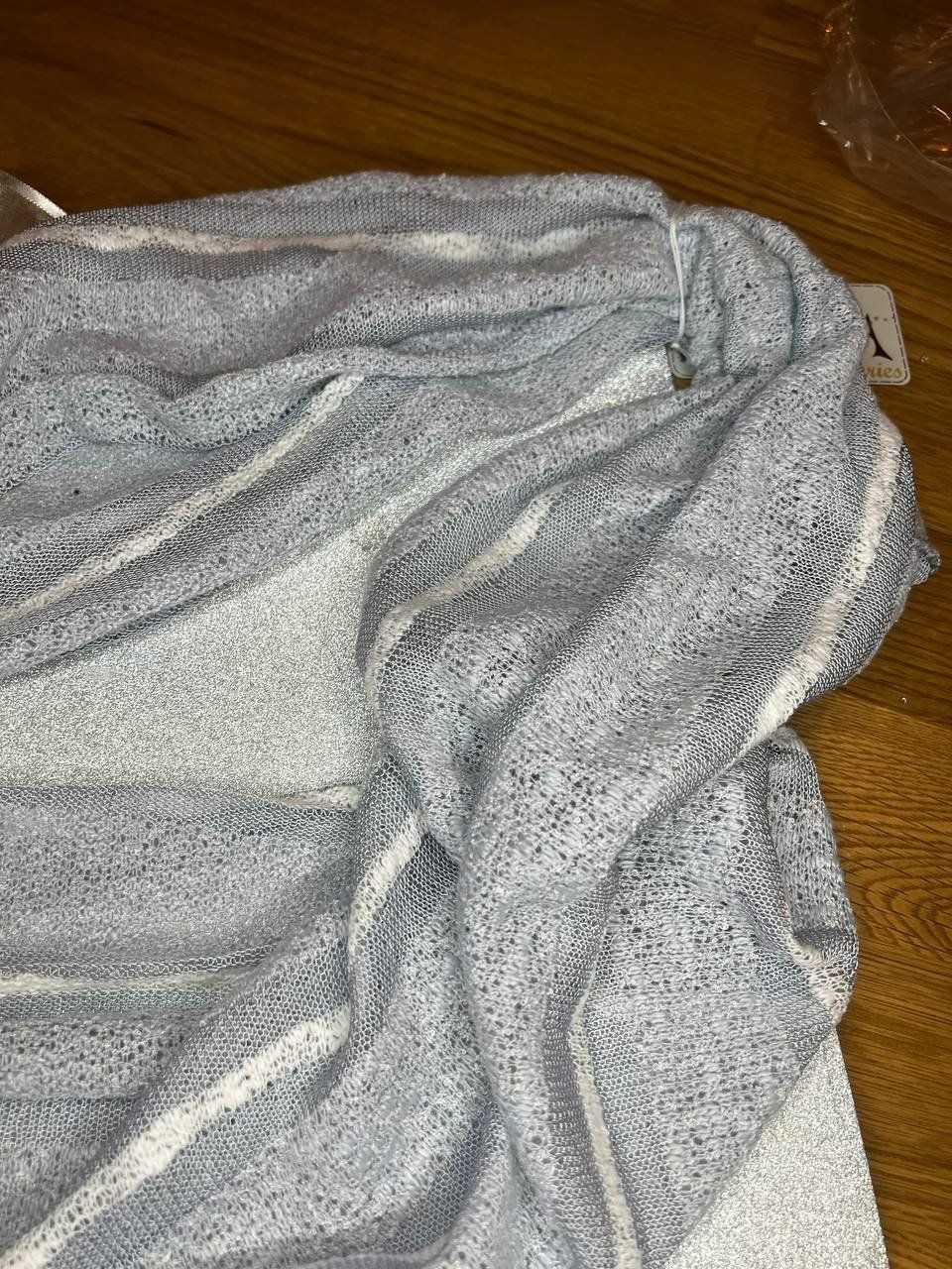 Foulards & écharpes: Neue Schal – Neuf avec emballage d'origine à Riehen par edu_92w7 4