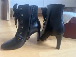 Elegante Schnürstiefeletten aus Leder, Grösse 38, Bally