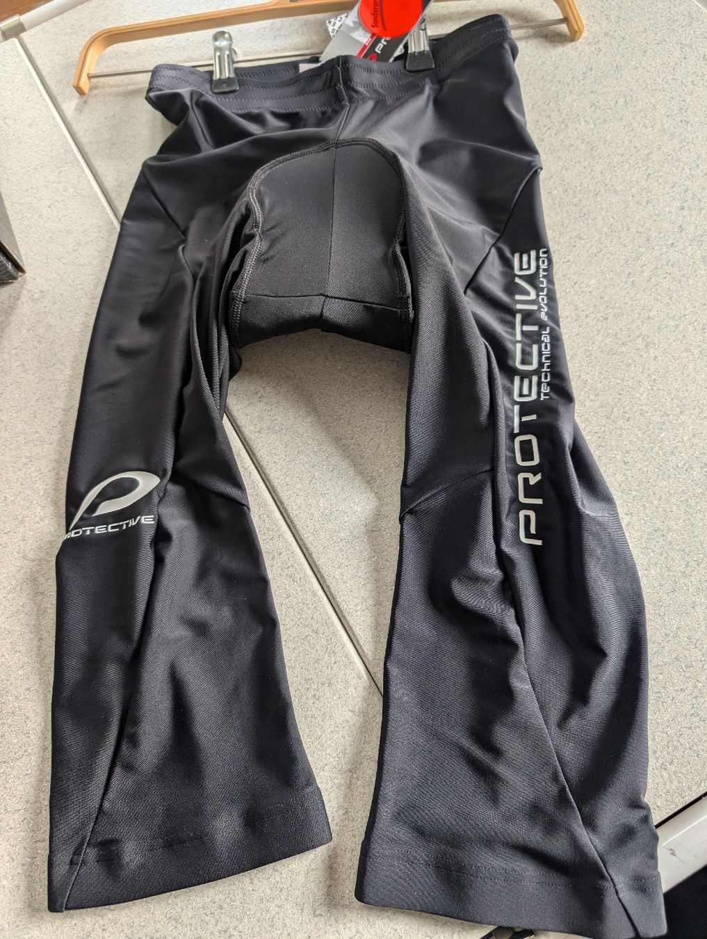 Pantaloni: Herren 3/4 Velohose, Gr S, neu – Nuovo e nell'imballaggio originale da Kirchberg SG venduto da kar_5rtl