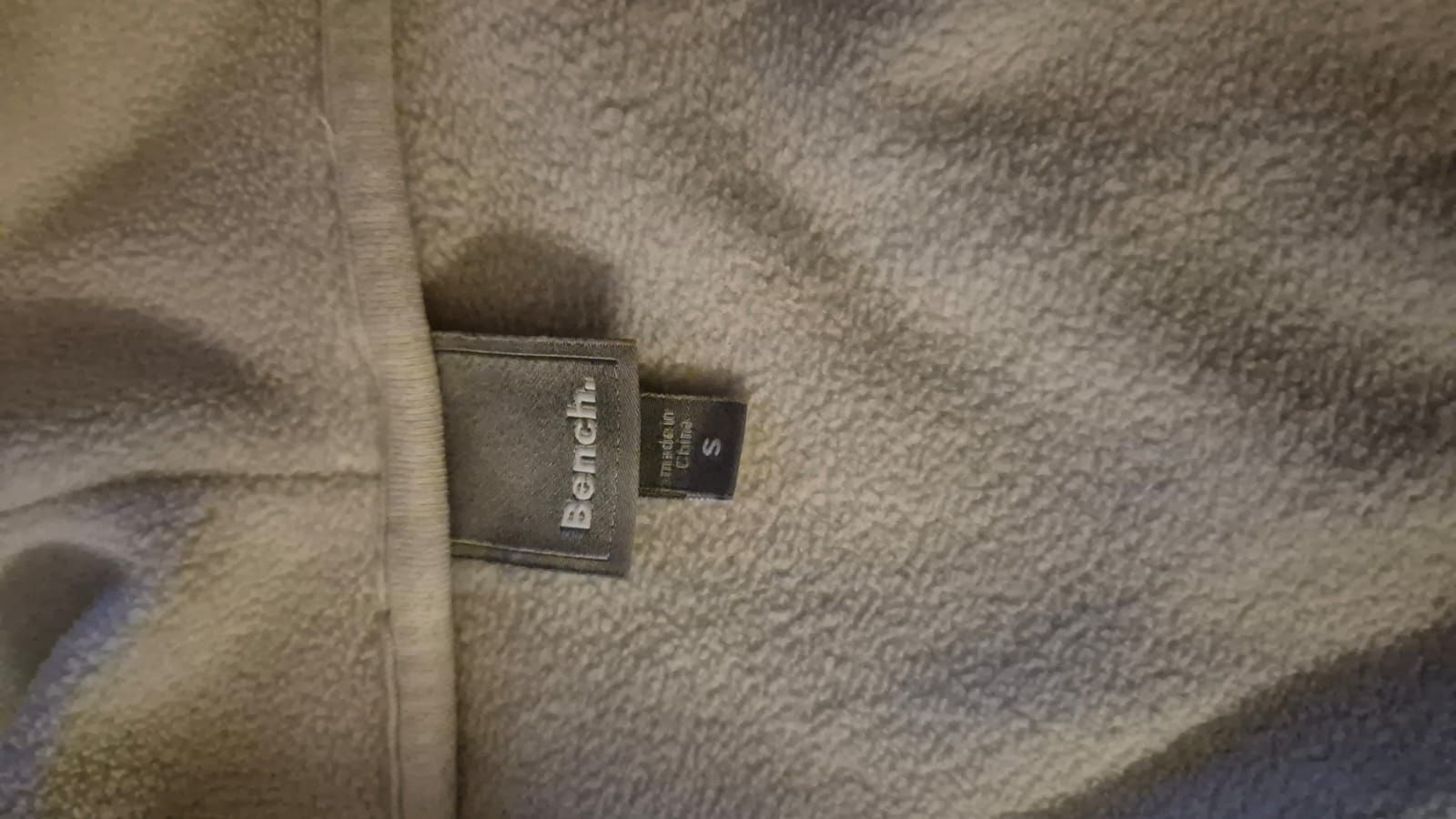 Bench Jacken: Fleecejacke Bench Grösse S – Gebraucht aus Edlibach von ar-schreinerei 3