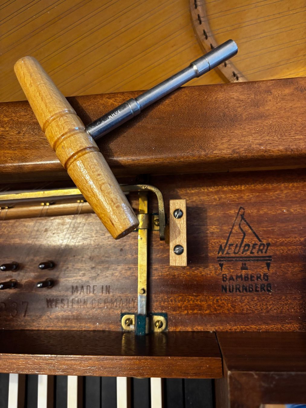 Instruments de musique: Spinett der Marke Neupert – D'occasion à Winterthur par Cellissimo 2
