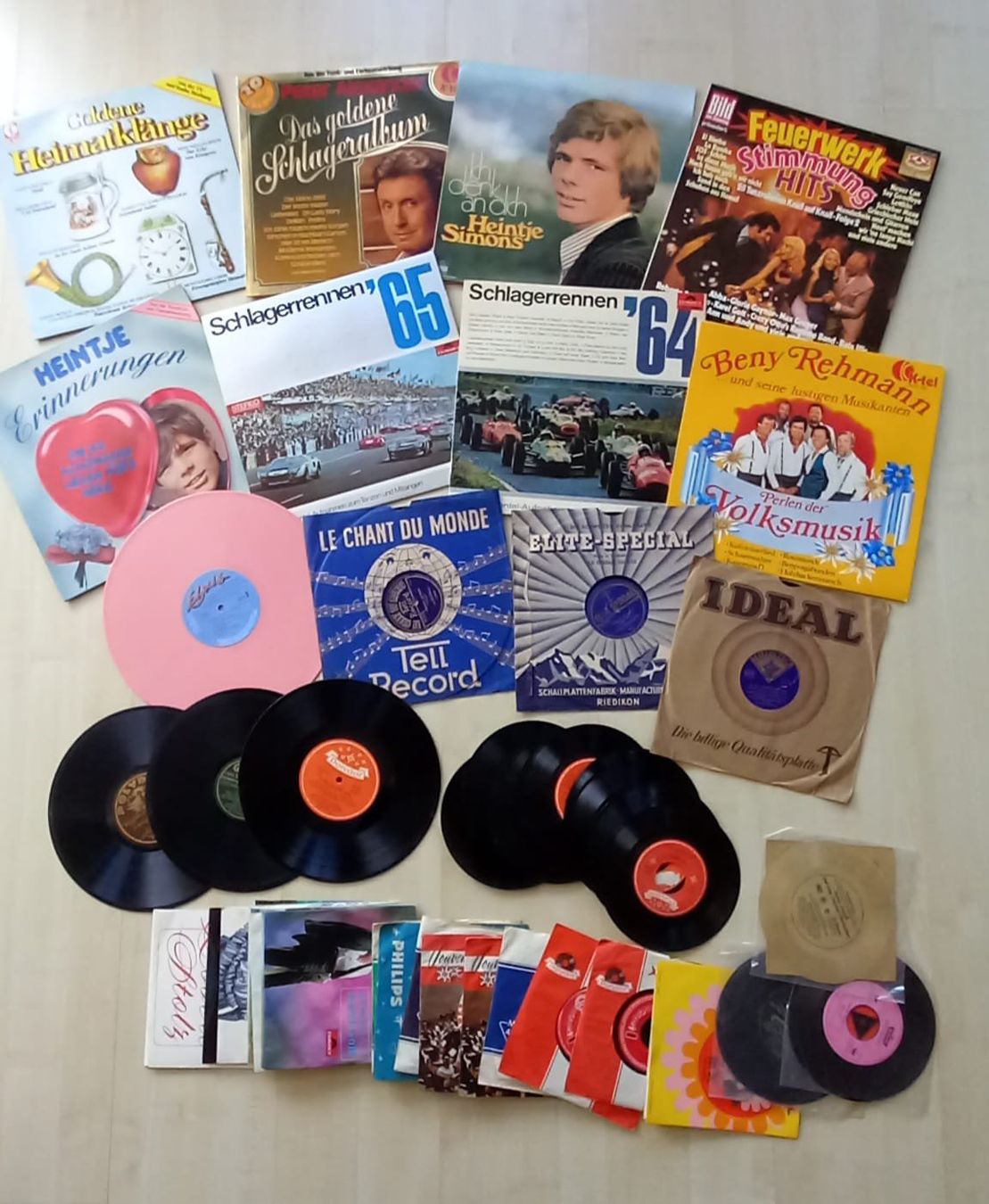 Dischi in vinile: 60 STK SINGELS UND LPS GEMISCHT – Usato da Huttwil venduto da Kunterbuntli 2