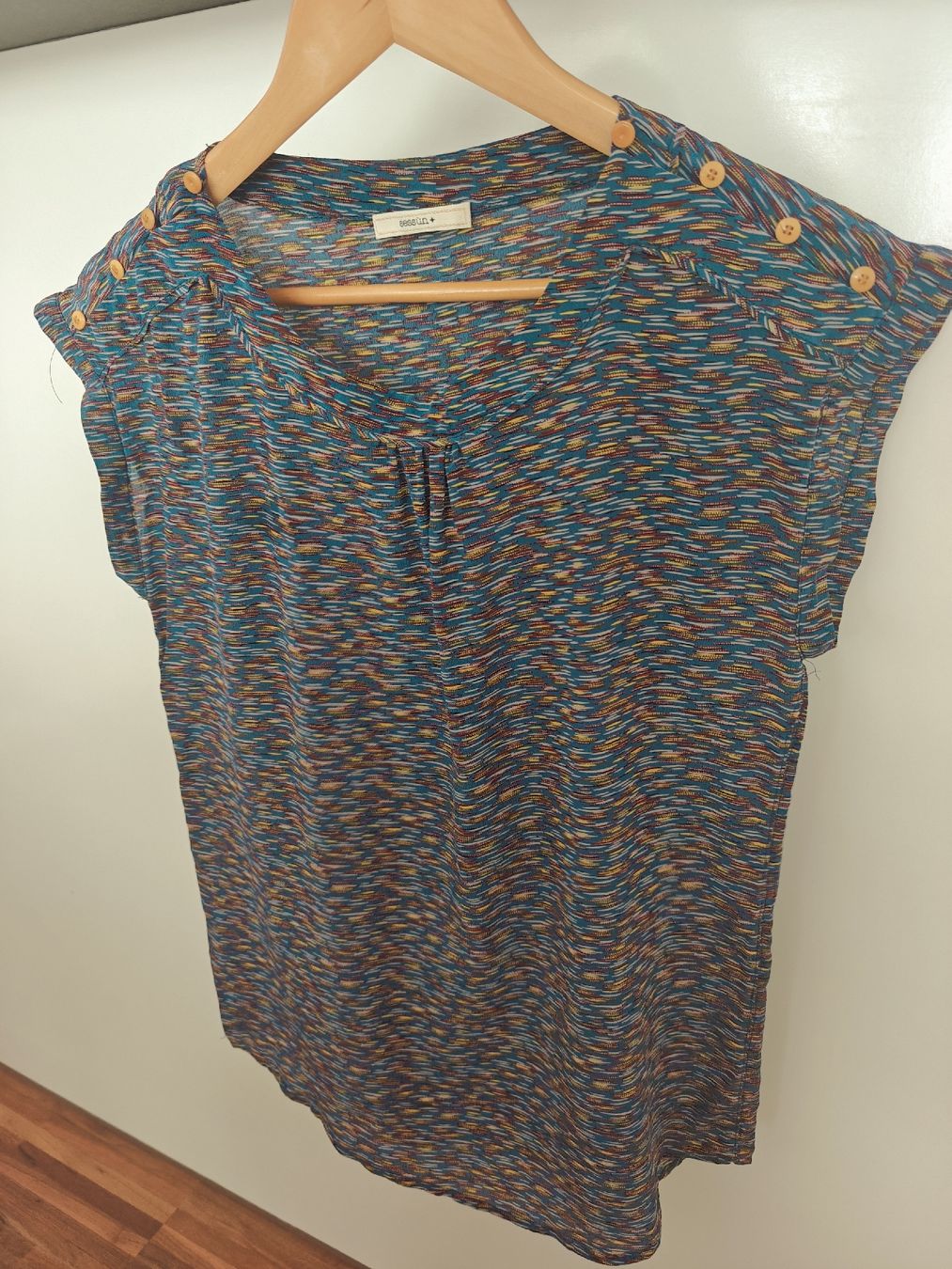Top: Sessùn Siyanda Silk Top – Usato da Wabern venduto da kat_w92r 1