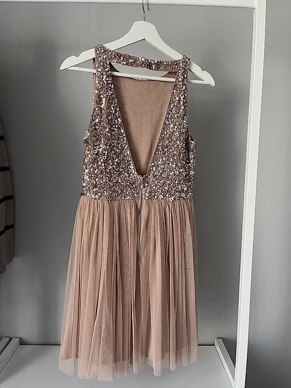 Vestiti: Pailettenkleid Grösse S – Usato da Thun venduto da katjaaa 1