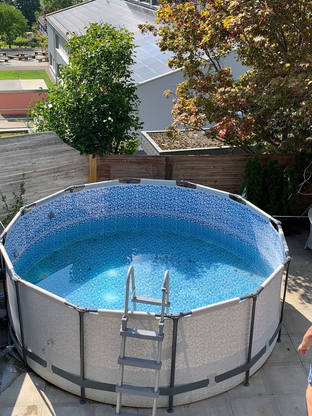 Bestway Schwimmbad: Swimmingpool 1m20cm Tief ca 3m 60cm Durchmesser – Gebraucht aus St.Gallen von