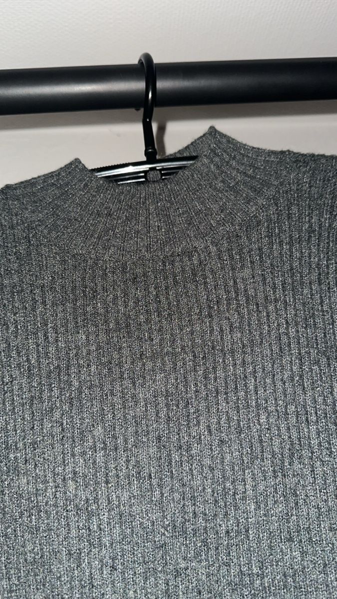 Only Vestiti: Graues Pulloverkleid mit Puffärmeln – Nuovo (secondo la descrizione) da Oftringen venduto da tola19 3