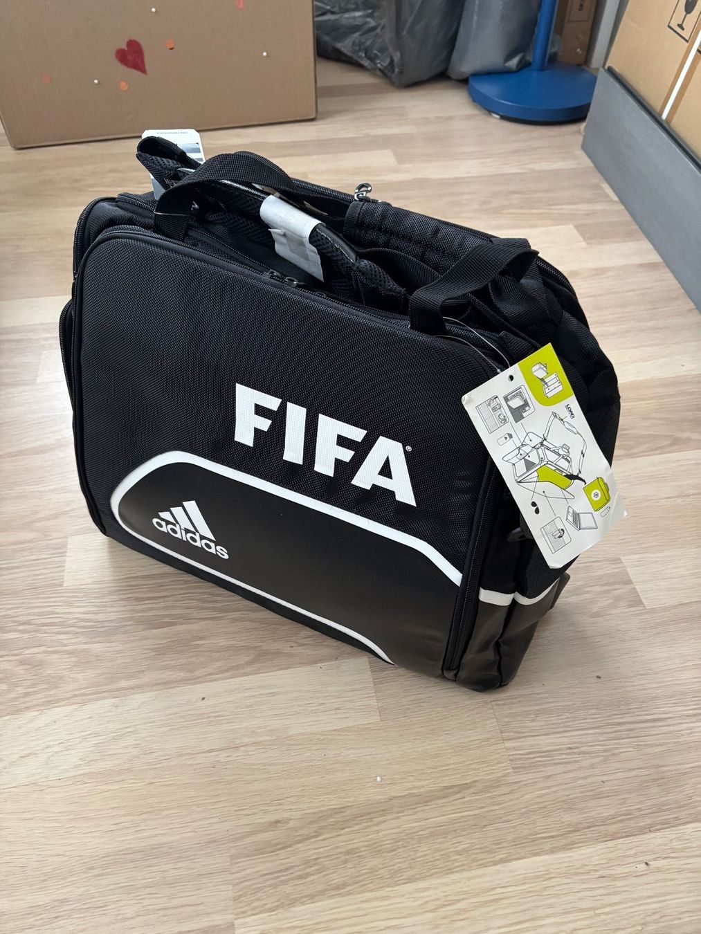 Adidas Sacs: FIFA - ADIDAS WC2026 - Tasche – Neuf (Voir description) à Zeihen par barackconti 1