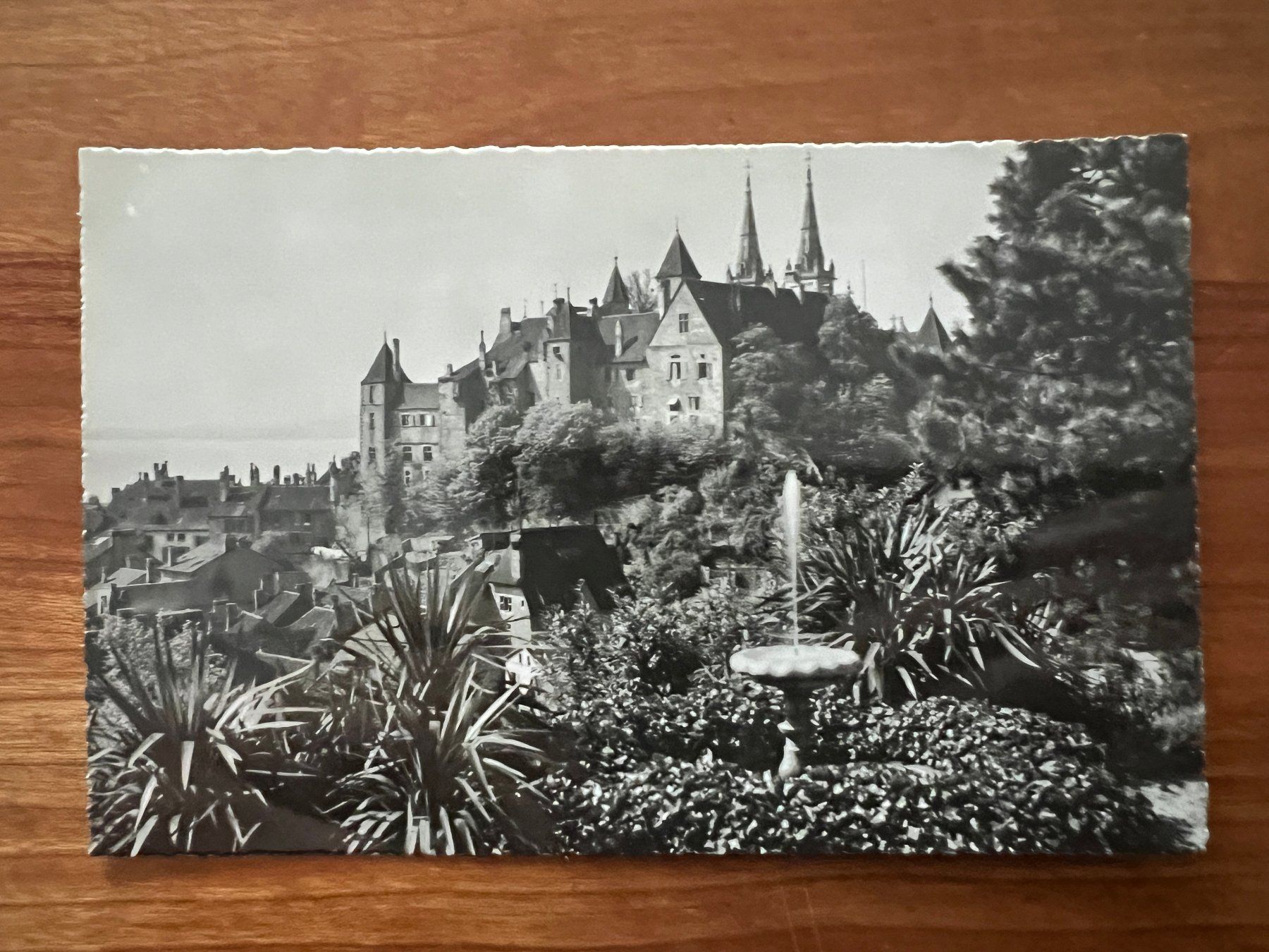 Cartoline postali: AK  ca. 1960  Neuchatel  (G2117) – Nuovo (secondo la descrizione) da Hinwil venduto da Sidi4