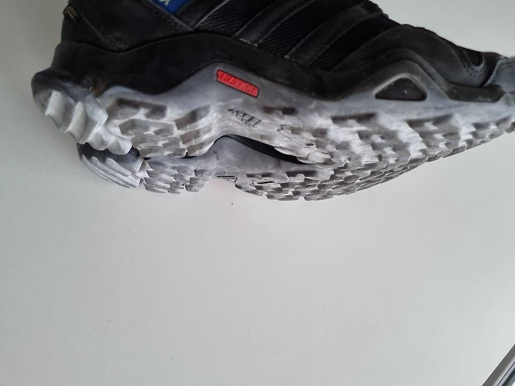 Adidas Scarpe da uomo: Gr. 42 2/3 Adidas Terrex Herren – Usato da Sutz venduto da Dalilea 3