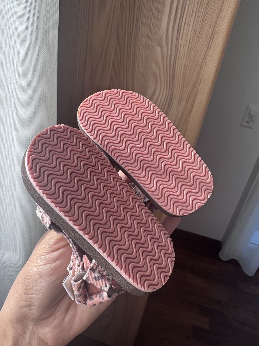 Next Scarpe per ragazze: Sandalen Leo Print Grösse 19 neu – Nuovo (secondo la descrizione) da Luzern venduto da raquel.m 1