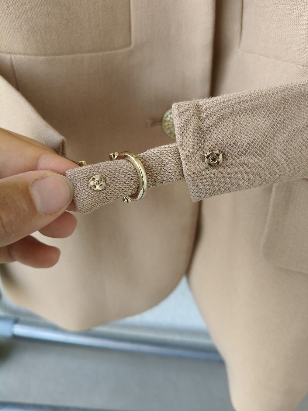Morgan Giacche: Blazer Morgan 36/S beige collection Iris Mittenaere – Nuovo (secondo la descrizione) da Monthey venduto da lesaffairesdecamille 6