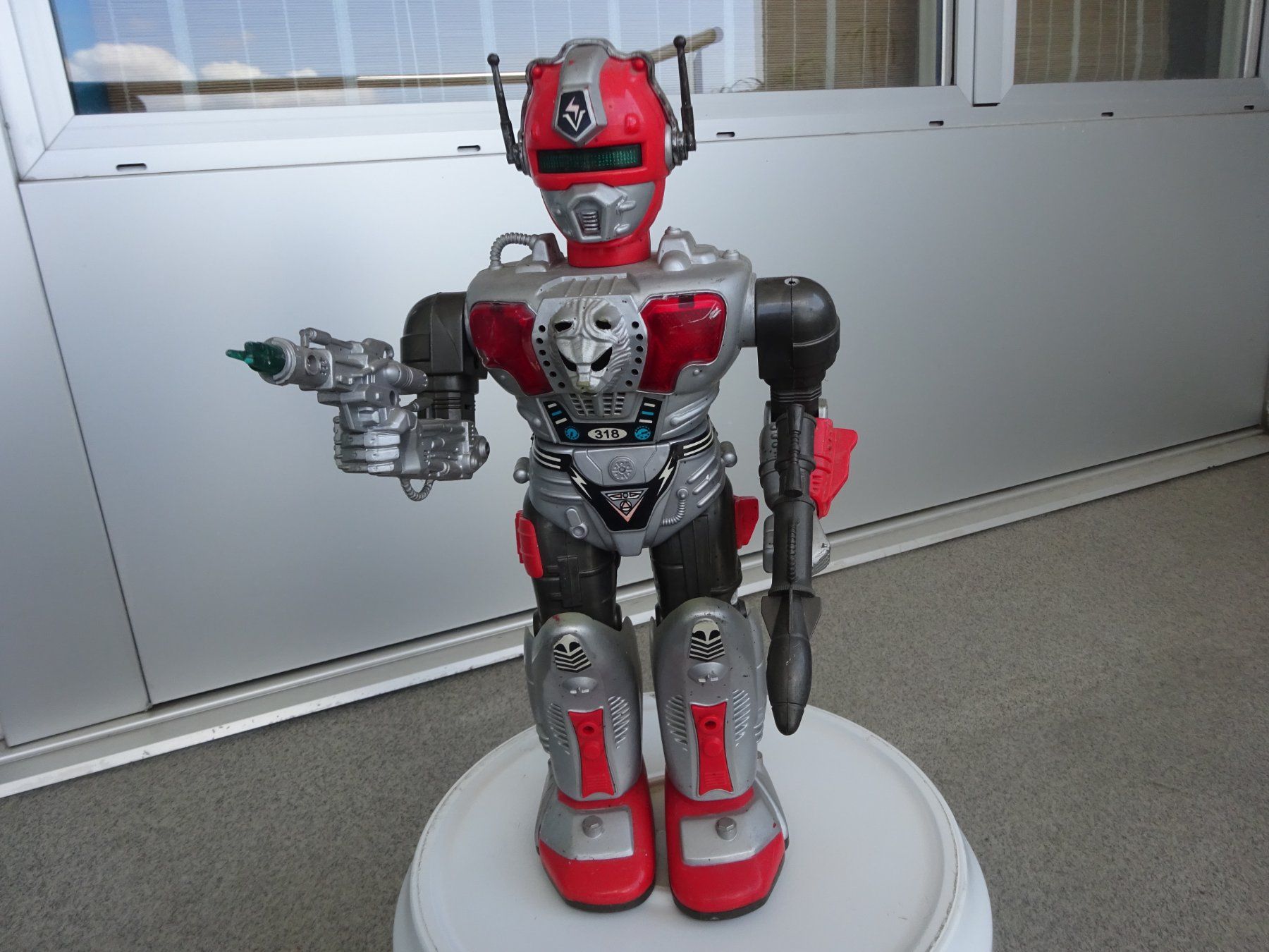 Star Wars Statuette: ROBOTER ** 41cm ** SPACE MAC ** AKTION 14.9 – Difettoso da Luzern venduto da xrayspex99