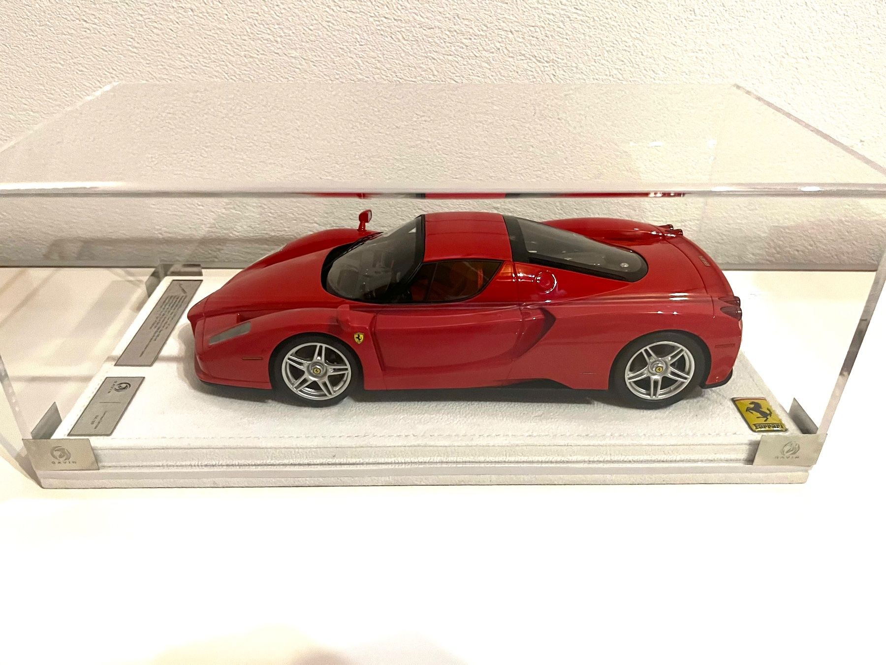 Ferrari Modellini d'auto: Ferrari Enzo 1:18 – Nuovo (secondo la descrizione) da Schänis venduto da retail_rover