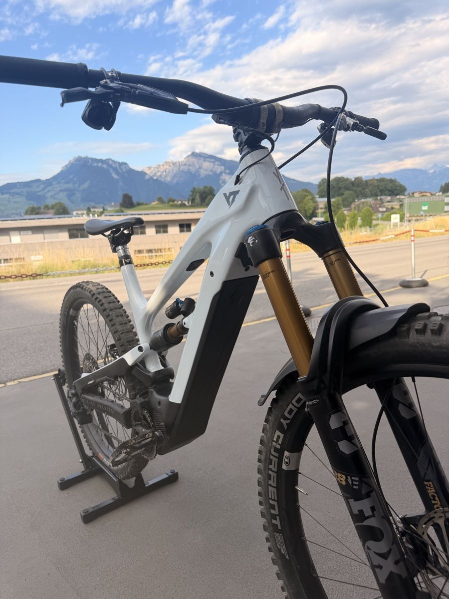 YT Velos: YT DECOY MX 4 + extra Akku – Gebraucht aus Spiez von jer_ns6x 1