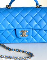 NEUF Chanel Sac à main en cuir Coco Handle
