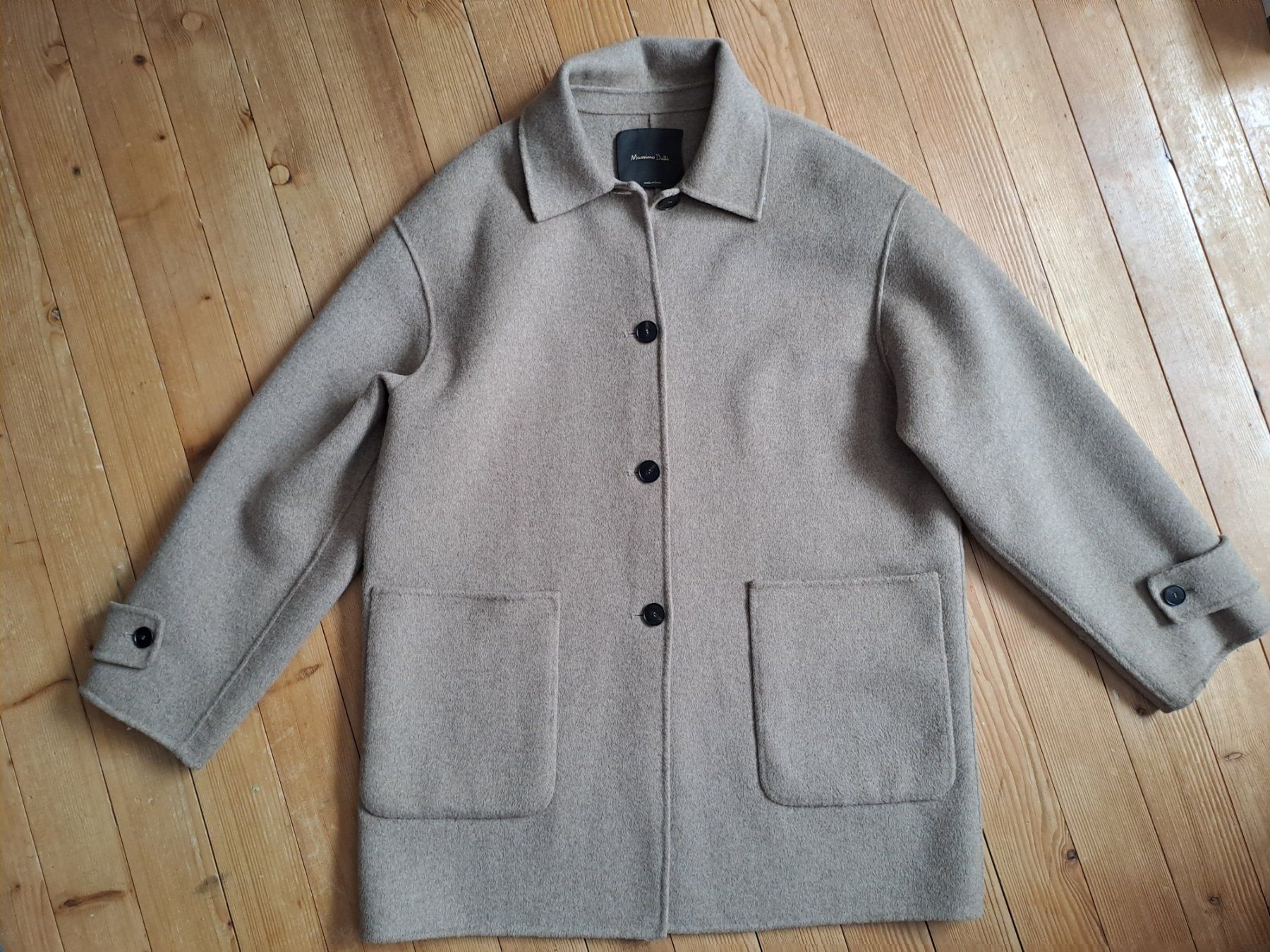 Massimo Dutti Mäntel: Kurzmantel / Jacke Massimo Dutti – Gebraucht aus Engelberg von ollinseaotter 1