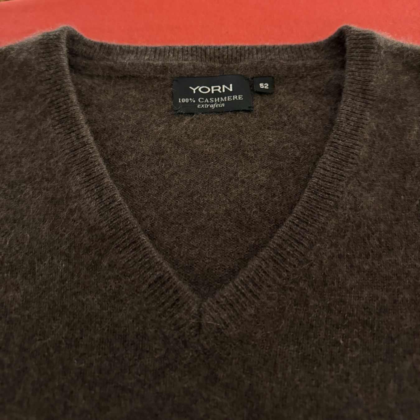 Maglioni & Felpe: Herrenpullover mit V-Ausschnitt – Usato da Stäfa venduto da britsch57 1