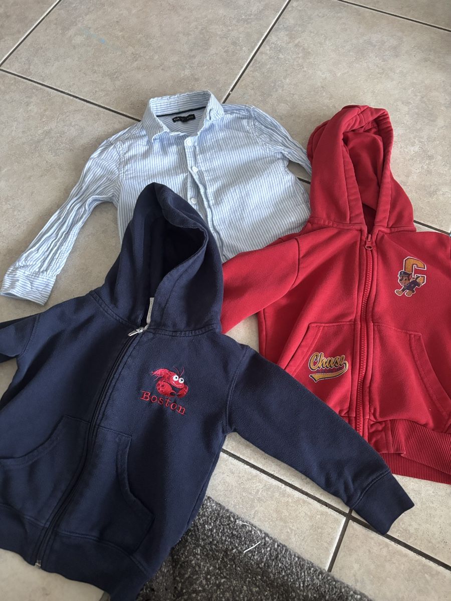 Lotti & Set di vestiti: Oberteile Gr 104 – Usato da Thun venduto da schane92 2