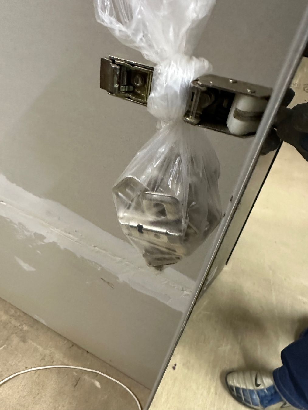 Ikea Porte: 2 Spiegeltüren Pax Ikea 50x200 – Usato da Gelterkinden venduto da pebege 2