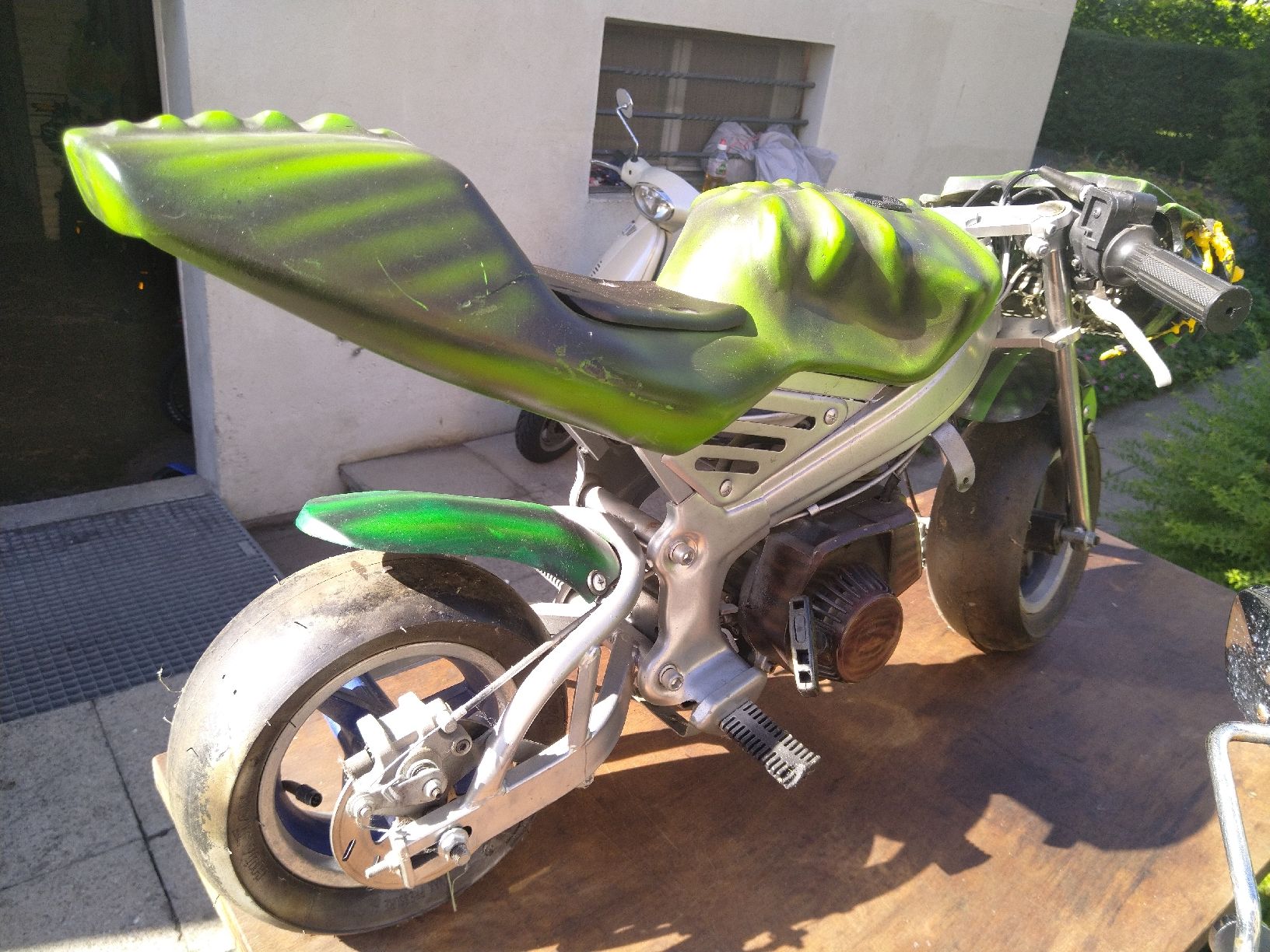 Minimotos: Predator Pocket Bike – Défectueux à Horw par Human78 4