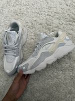 Nike Huarache Sneaker weiss grau Grösse 45 neuwertig