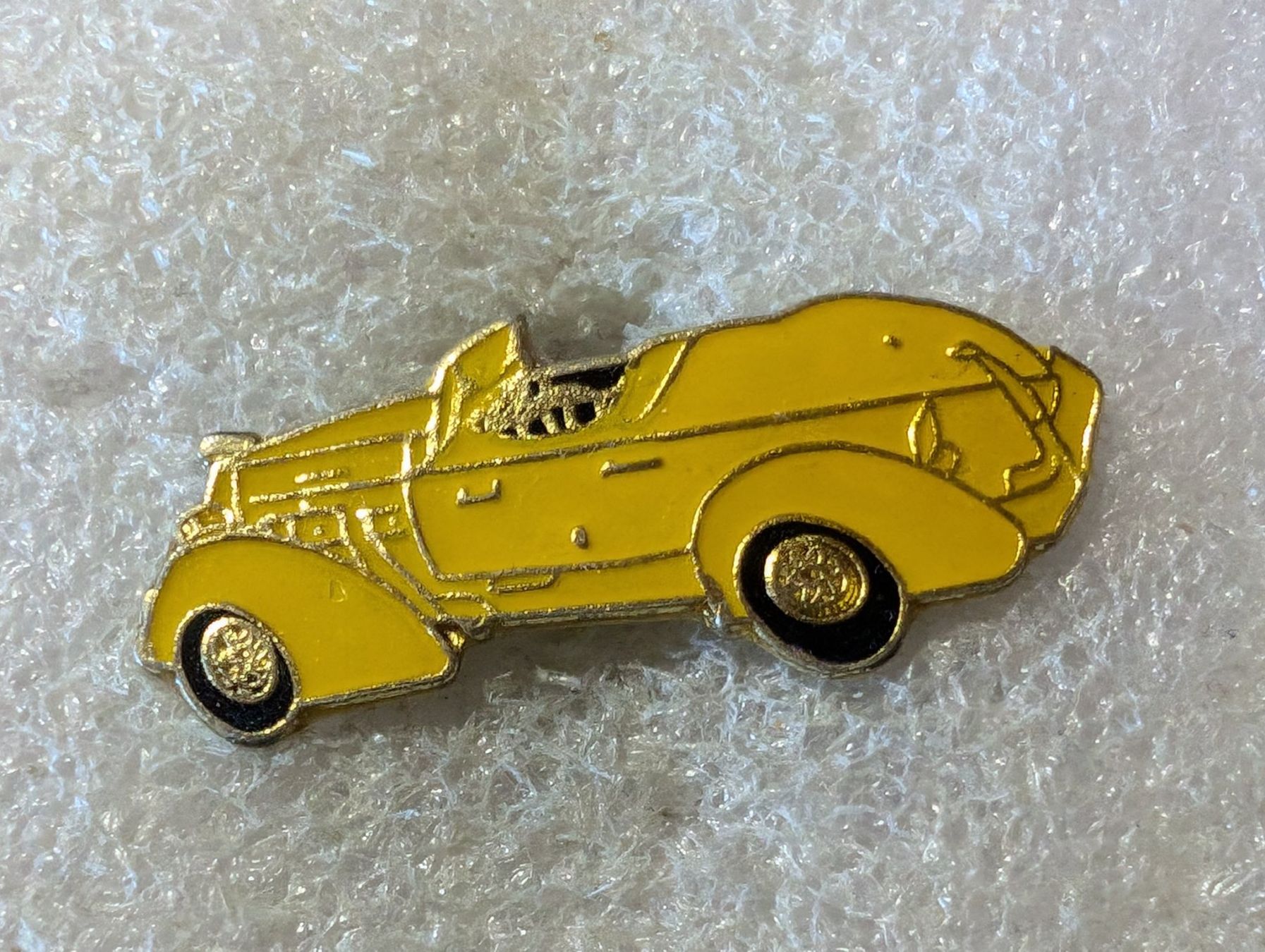 Placchette & Badge: Ansteckpin 154: Auto Oldtimer – Usato da Oppligen venduto da Pin-Fall-Shop