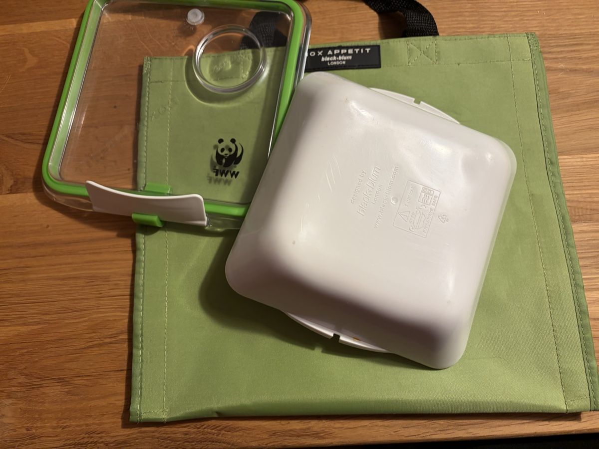 Contenitori & Simili: Lunchbox Set mit WWF Tasche, neuwertig – Usato da Lengnau BE venduto da most45 3