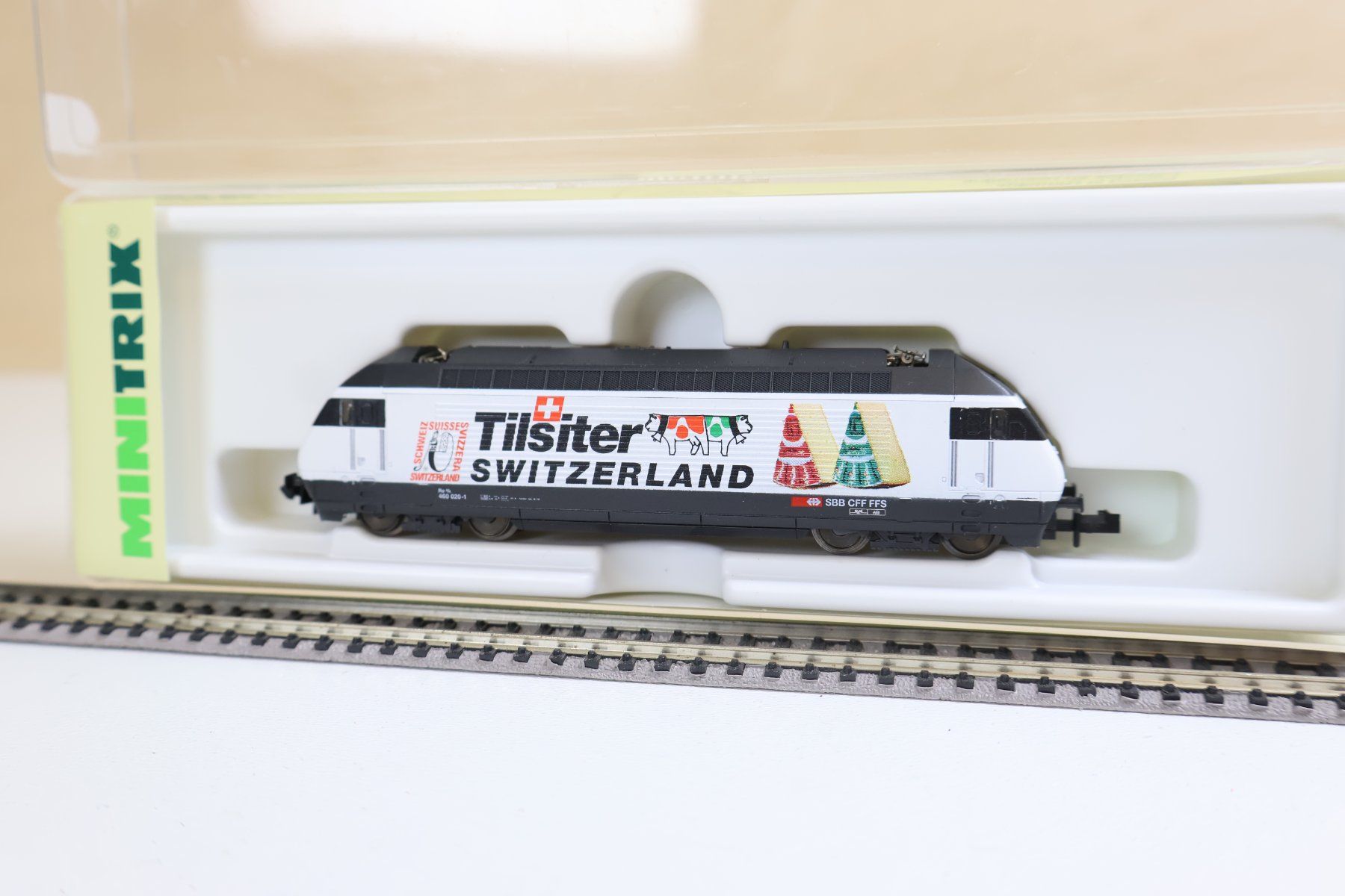 Trix Trains électriques: Minitrix SBB Re 460 E-Lok "Tilsiter" 12692 – D'occasion à Winterthur par Monstera 2