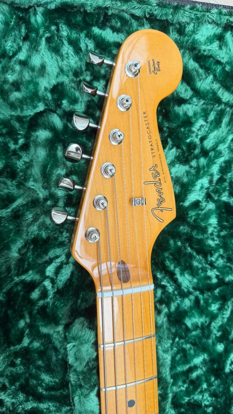 Fender Strumenti musicali: Fender Custom Shop David Gilmour Stratocaster NOS 2018 – Usato da Zürich venduto da raymusic 5