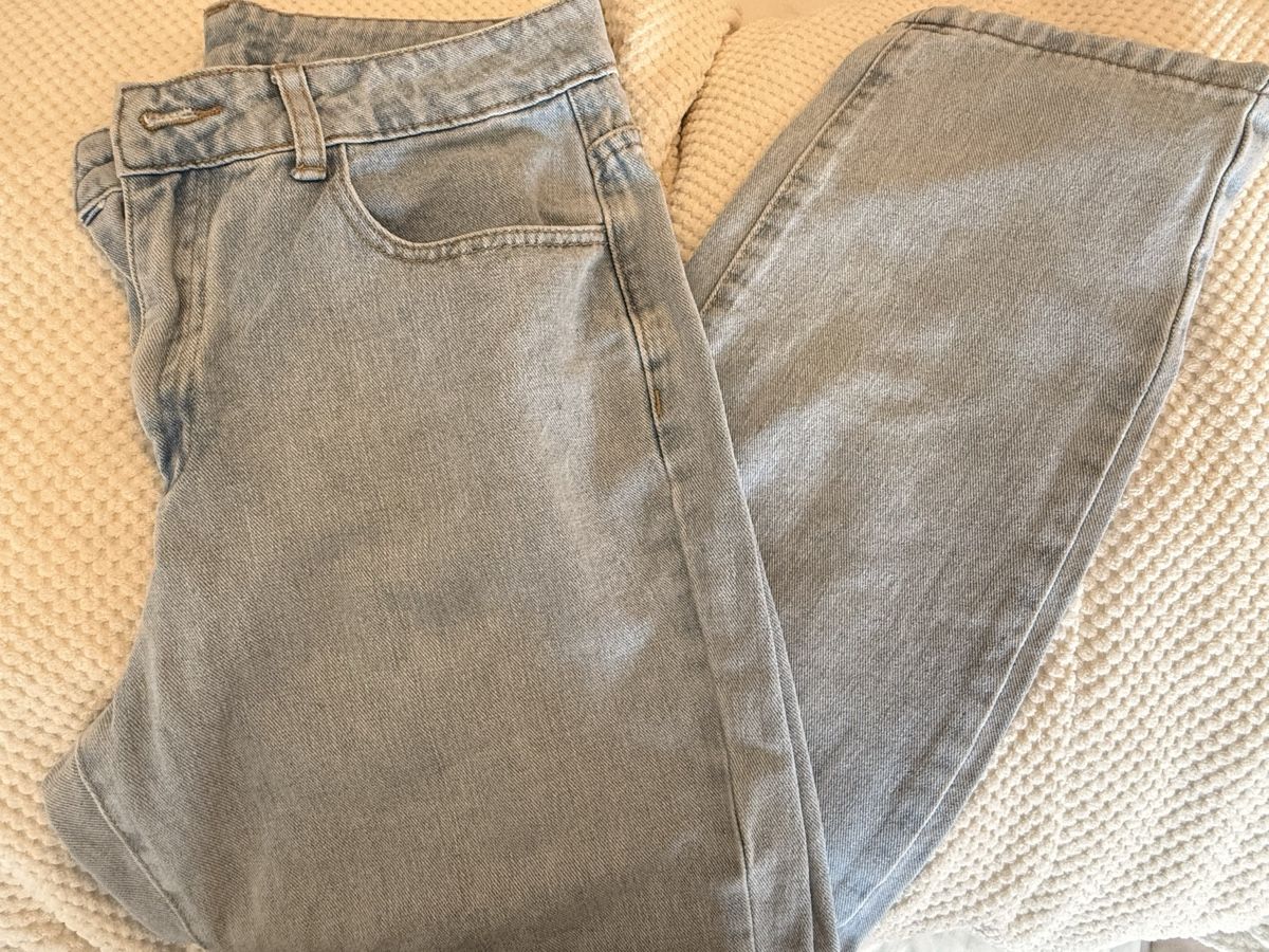 Jeans: Mom Jeans hellblau Grösse 38  – D'occasion à Belp par Lu96