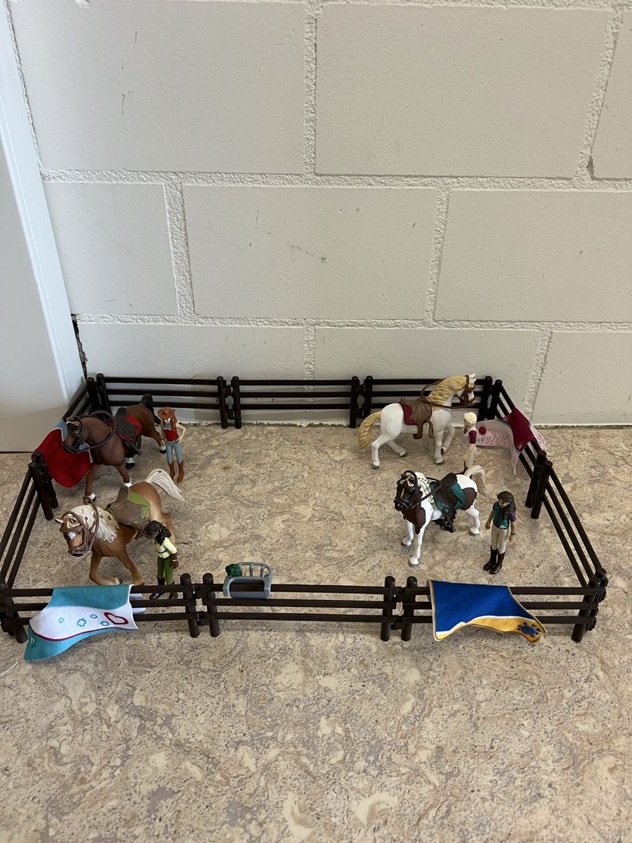 Schleich Jouets: Schleichpferde  – D'occasion à Dietwil par sarn