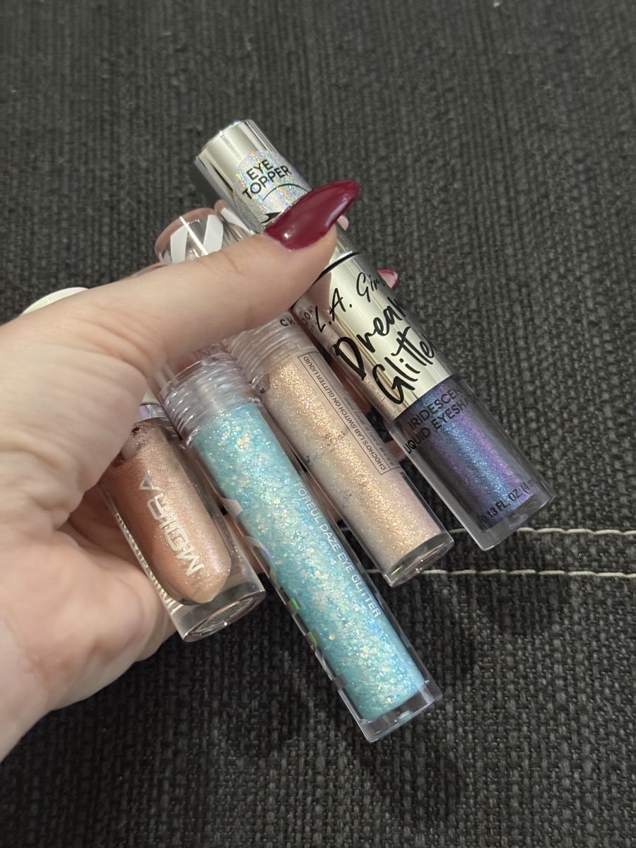 Make-up: 4 liquid eyeshadows – Gebraucht aus Chavannes-près-Renens von elobrgs