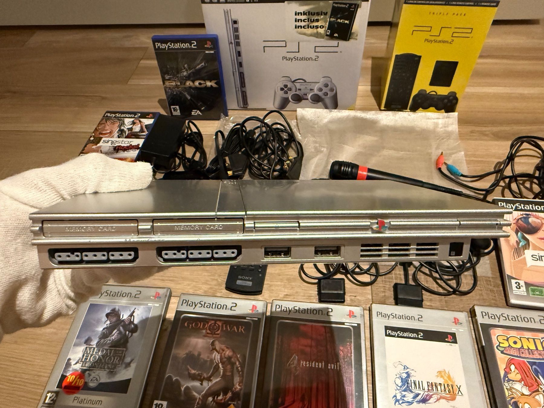 Sony Konsolen: PS2 Slim + 2 Dualshock + 9 jeux + Singstar + accessoires – Gebraucht aus Chardonne von FrankDiesel 3