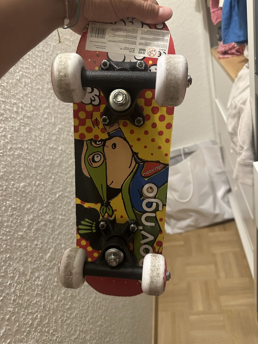 Skateboards: Skateboard enfant  – Gebraucht aus Carouge GE von Leeleelee2 1