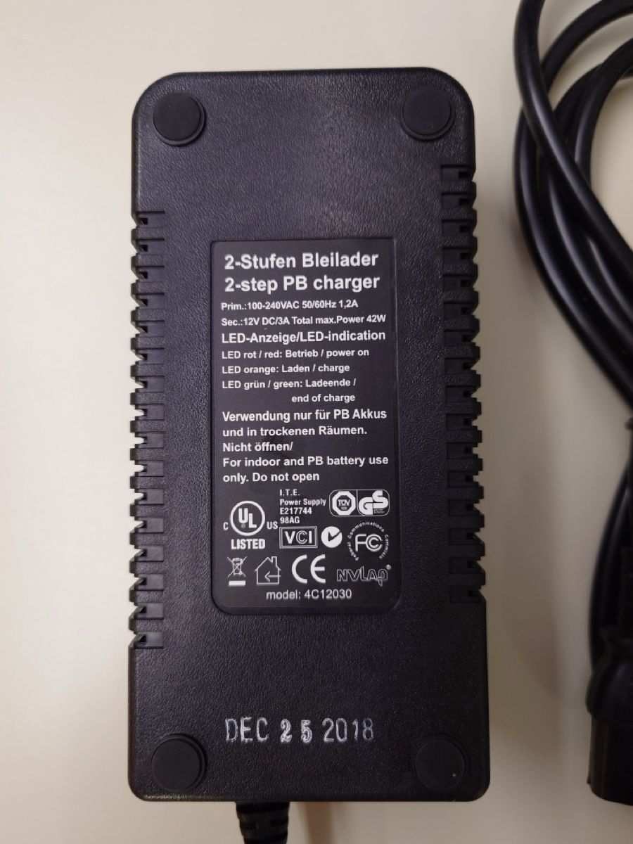 Ladegeräte: Ladegeräte für Autobatterie – Neu (gemäss Beschreibung) aus Tägerwilen von jna_5zmg 1