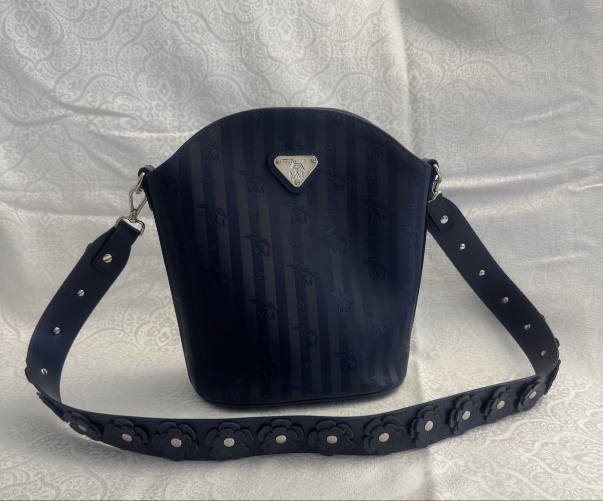 Maison Mollerus Taschen für Damen: Maison Mollerus Wäldi Dunkelblau – Gebraucht aus Pratteln von FreuliC