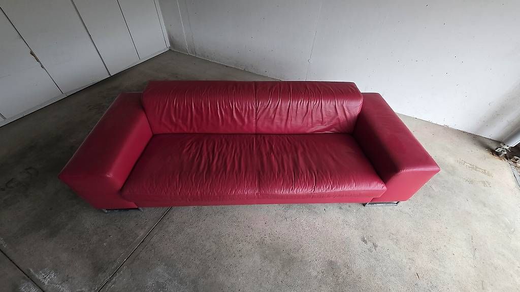 Divani: Rotes Ledersofa – Usato da Dietikon venduto da kev_qs6m