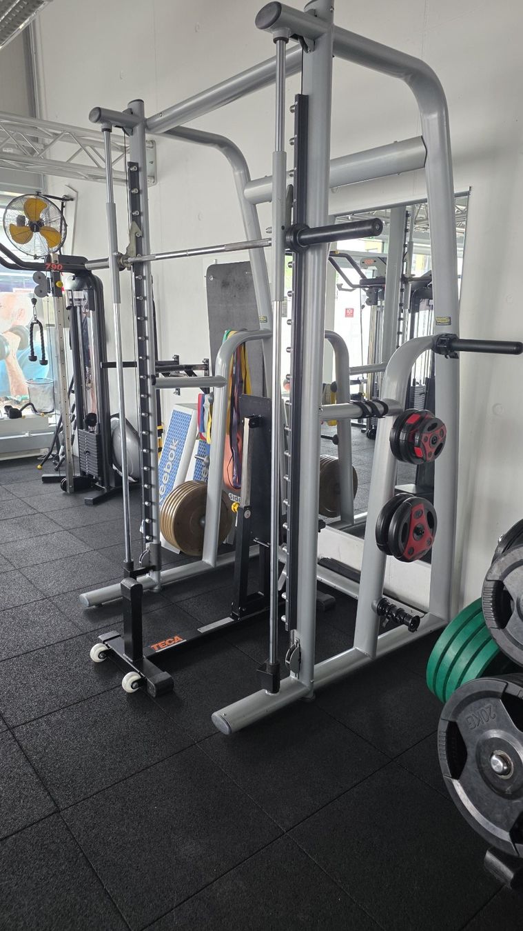 Hometrainer: Professionelles Fitnessgerät – Gebraucht aus Eglisau von pinofalc 1