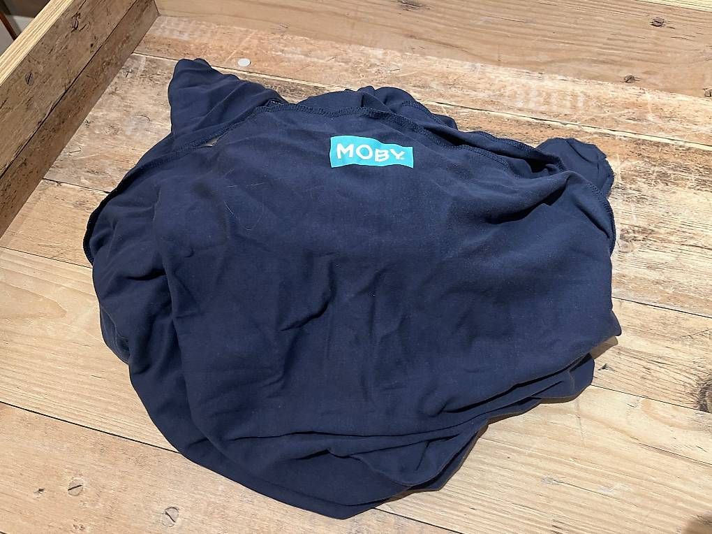 Porte-bébés ventraux & dorsaux: Moby Wrap Tragetuch in blau – D'occasion à Ruswil par PAAR