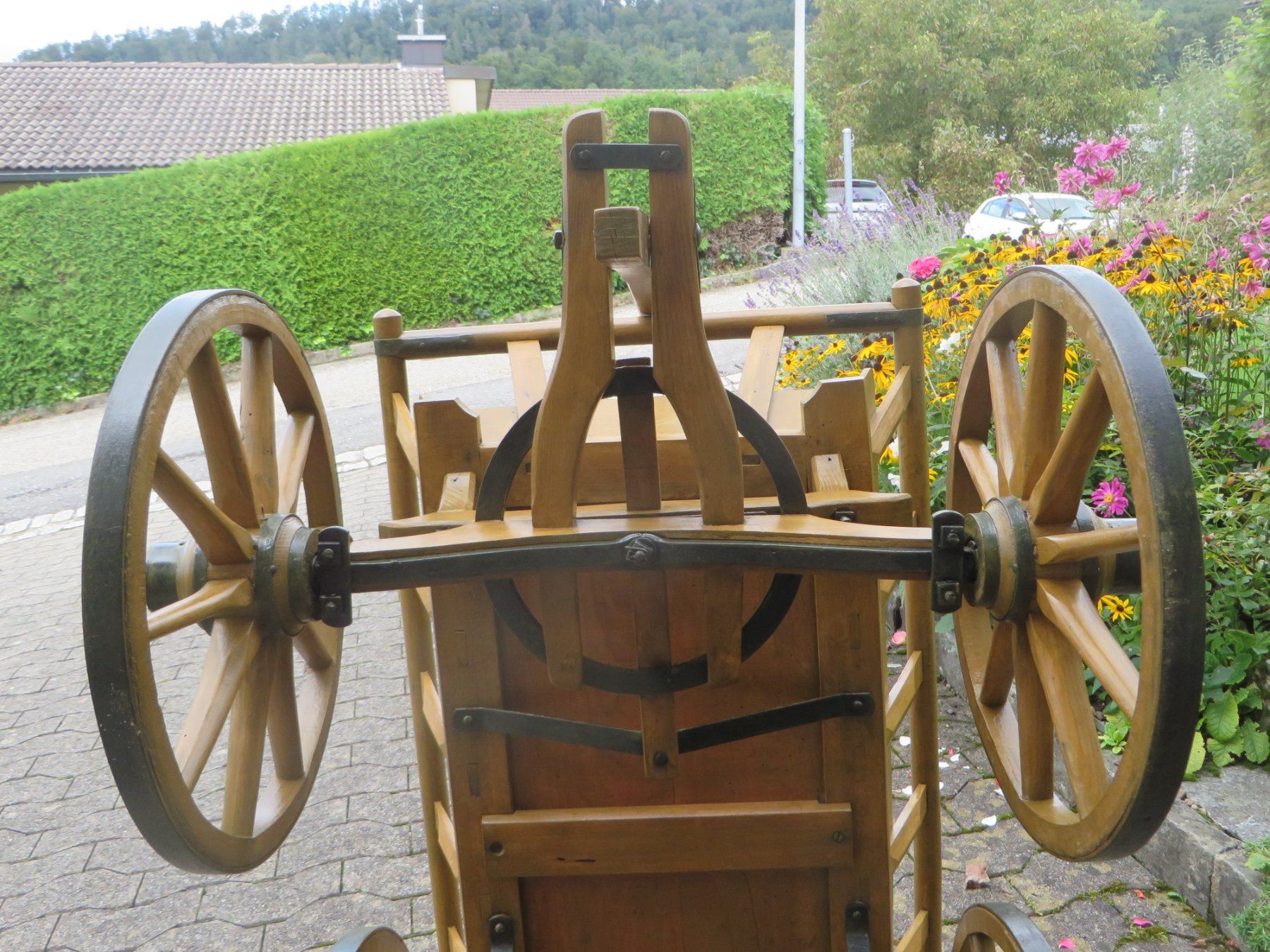 Carrelli di trasporto: Nr. 2 Neu restauriertes Leiterwägeli / Leiterwagen – Usato da Ermenswil venduto da lodero 5