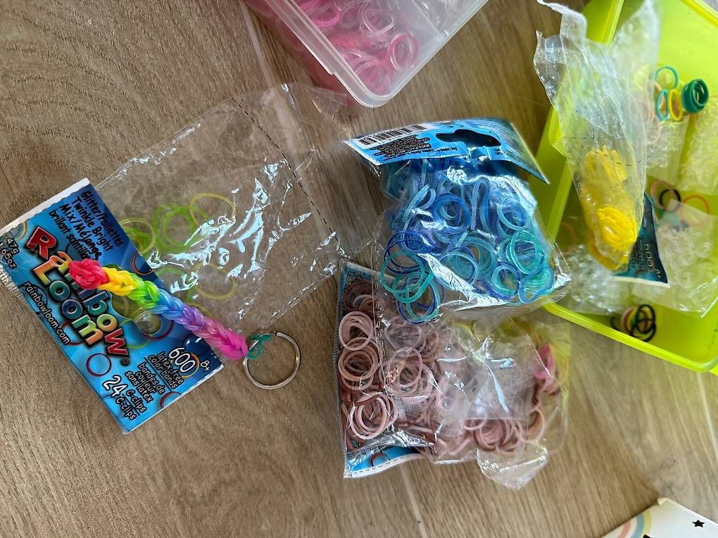 Kit bricolage: Original Rainbow Loom Set – Usato da Leissigen venduto da SKcool 3